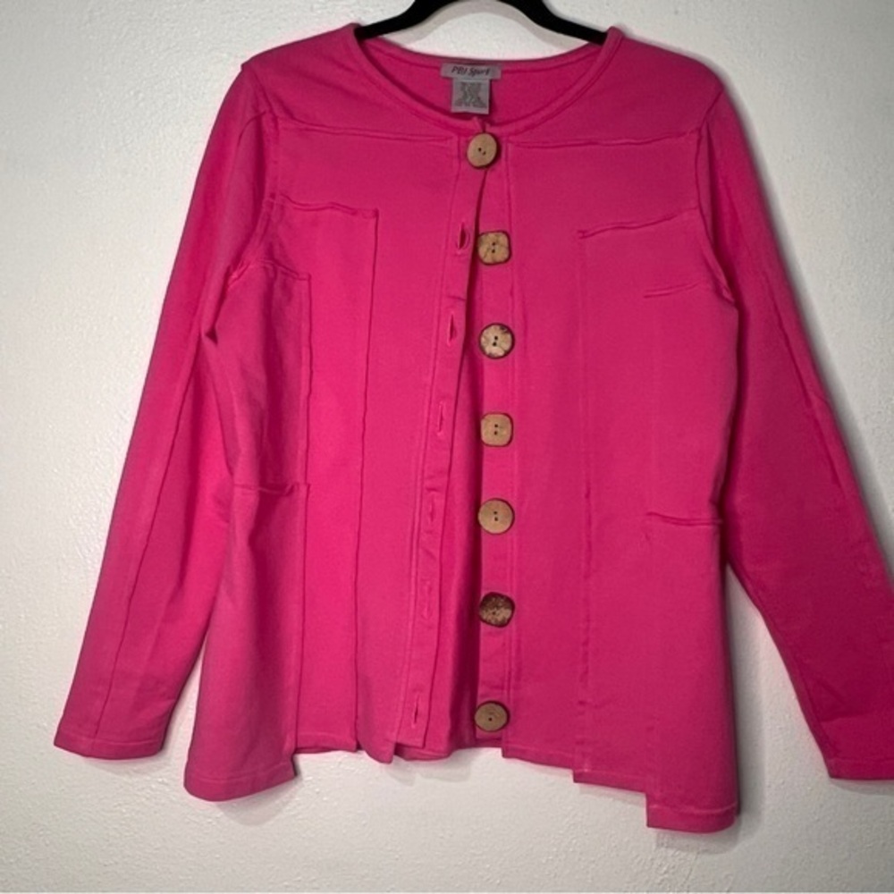 PBJ Sport bright pink raw edged cardigan w/wooden buttons. Sz M. Preowned.